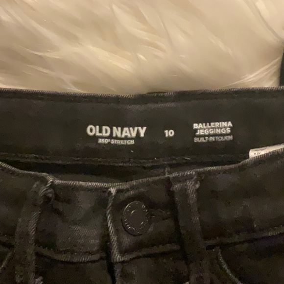 Old Navy Black Skinny Jeans Classic Style - Picture 2 of 6